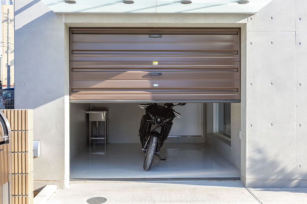 静かで速いオーバースライダーシャッター