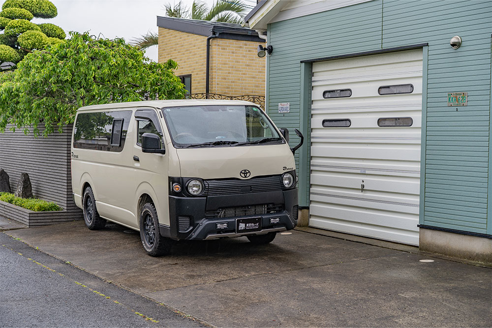 03号室の屋外駐車スペース