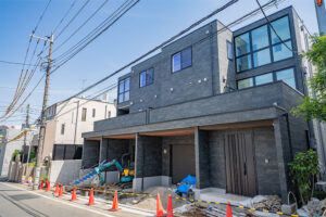 由緒正しき池田山、270m&sup2;超のガレージハウス｜都営五反田駅 歩5分