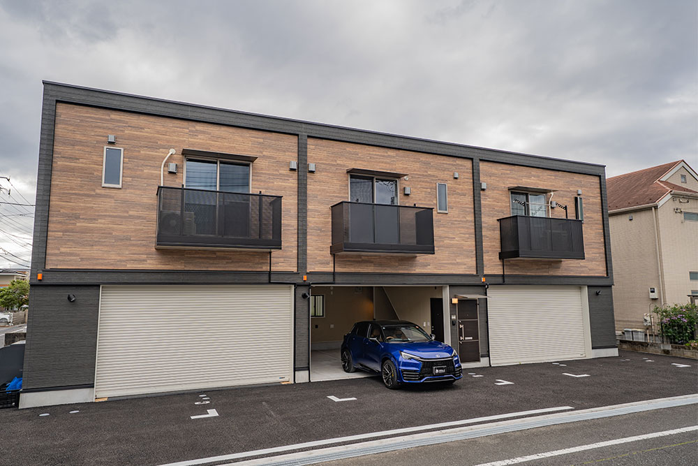 東京都青梅市河辺町7丁目の賃貸ガレージハウス「プレミアムガレージハウス河辺Ⅱ」とLEXUS_LBX MORIZO RR