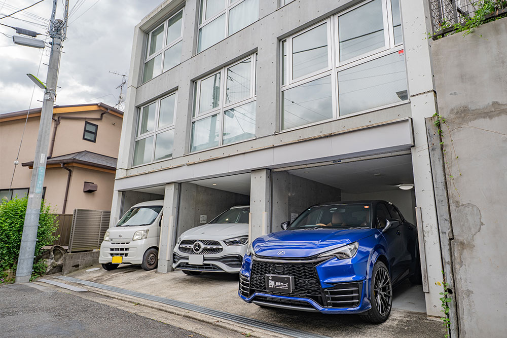 東京都世田谷区若林2丁目の賃貸ガレージハウス「若林PREMHILLS(プレムヒルズ)」とLEXUS_LBX MORIZO RR