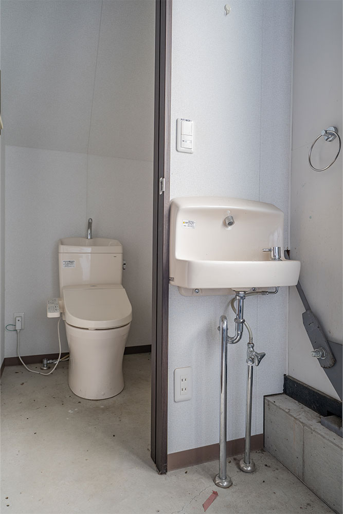 トイレと流し台
