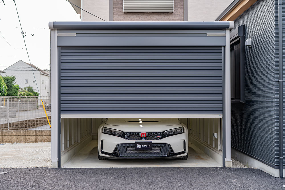 ガレージに駐車したCIVIC TYPE R(FL5)