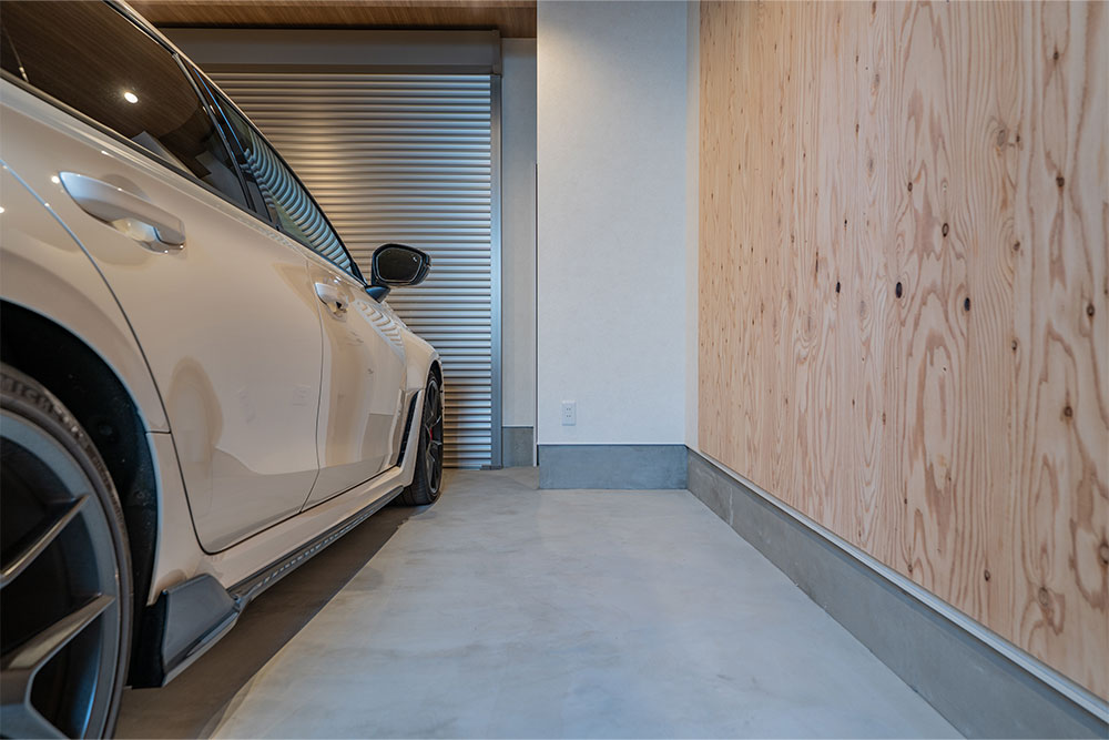 ガレージに駐車したCIVIC TYPE R(FL5)