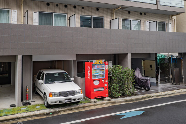 愛車と隣り合わせ、都心へ通える1K+ガレージ｜亀戸駅 徒歩13分