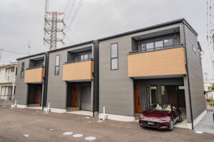 屋外2台可、ファミリー入居を想定した戸建て2LDKプラン｜熊谷市